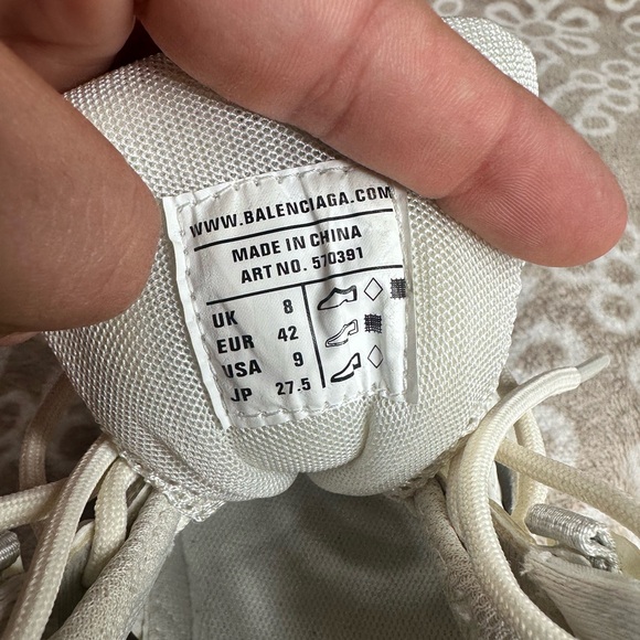 Authentic Balenciaga Trainer 2.0 - Picture 9 of 10